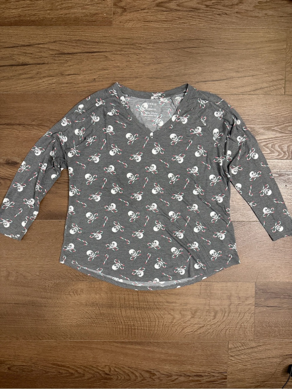 Torrid Christmas Holiday Skull Candy Cane Grey Long Sleeve Shirt Plus Size 3X